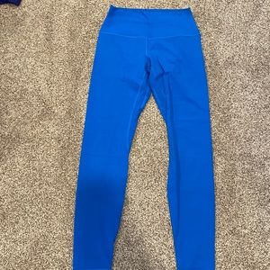 Lululemon align 28”inseam. Size 6. Poolside